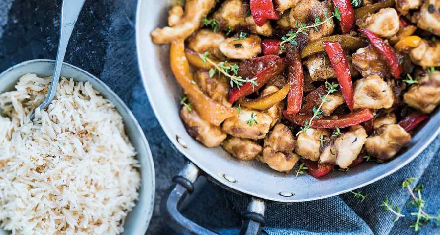 Chicken bites with peppers and basmati rice