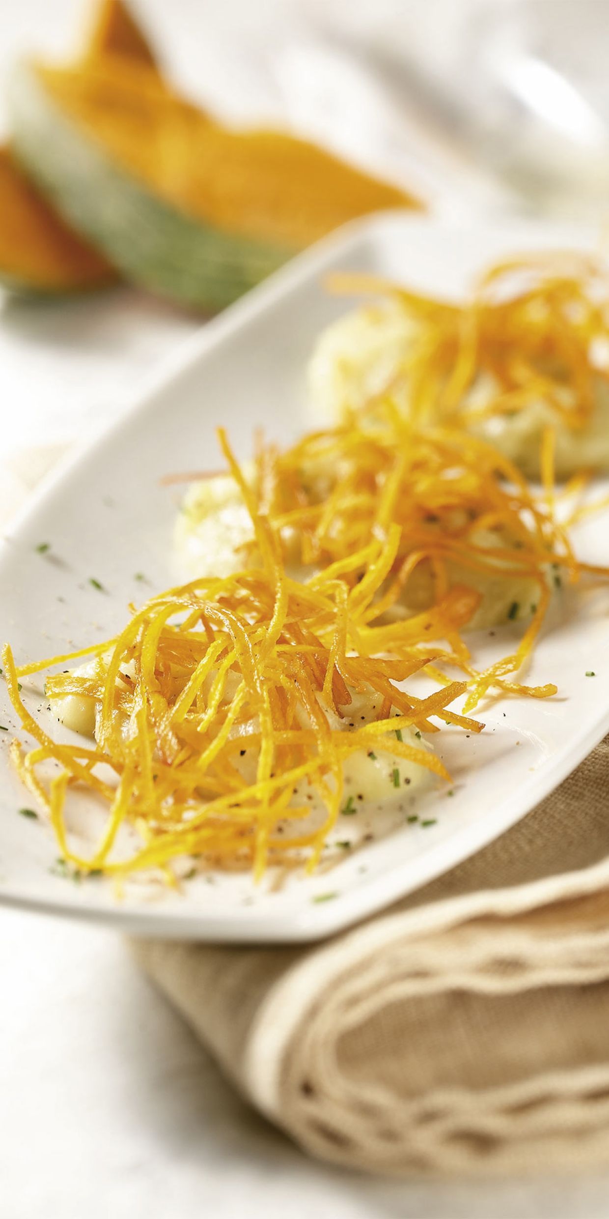 Zucca fritta con mantecato di cavolo rapa, verza e patate