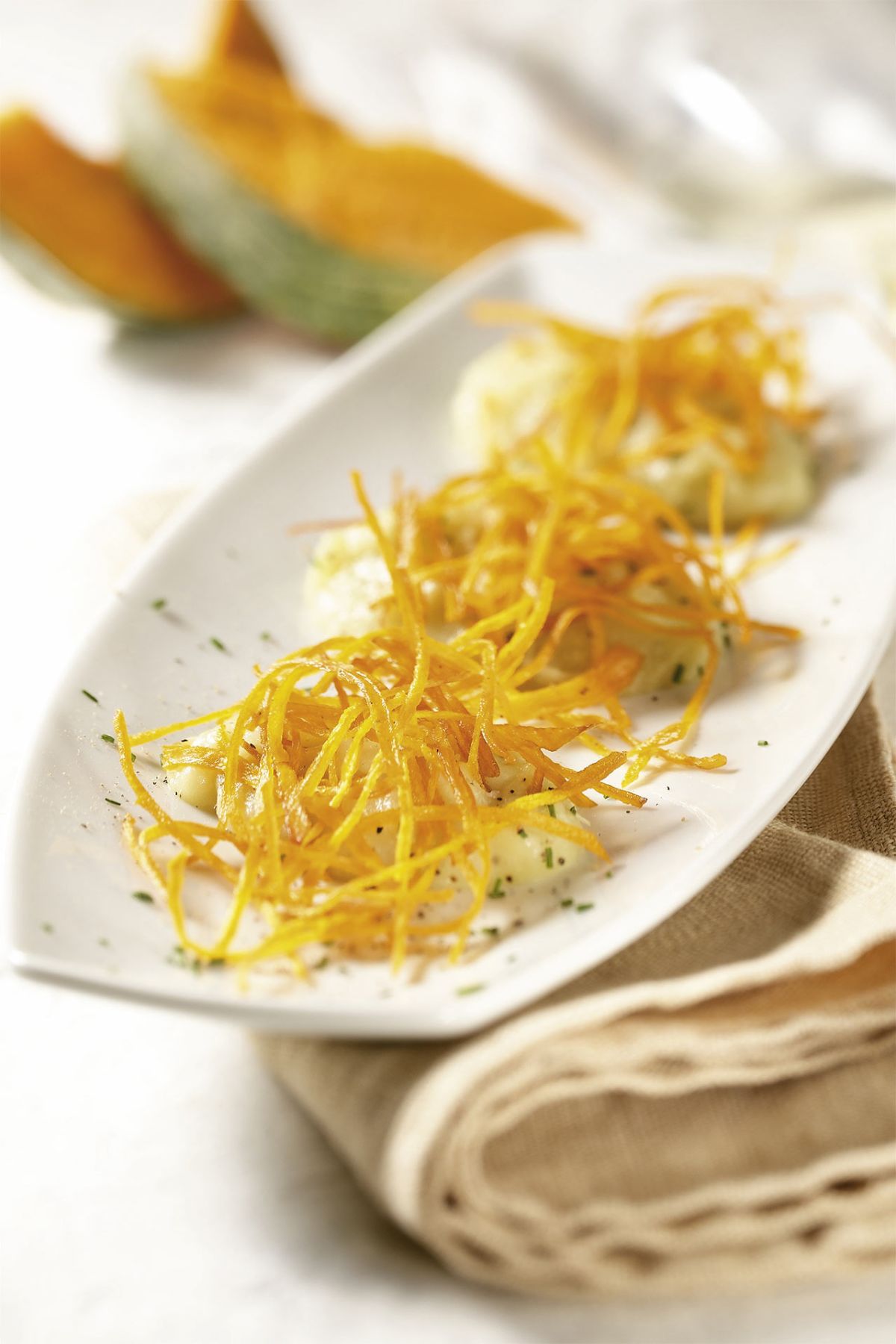 Zucca fritta con mantecato di cavolo rapa, verza e patate