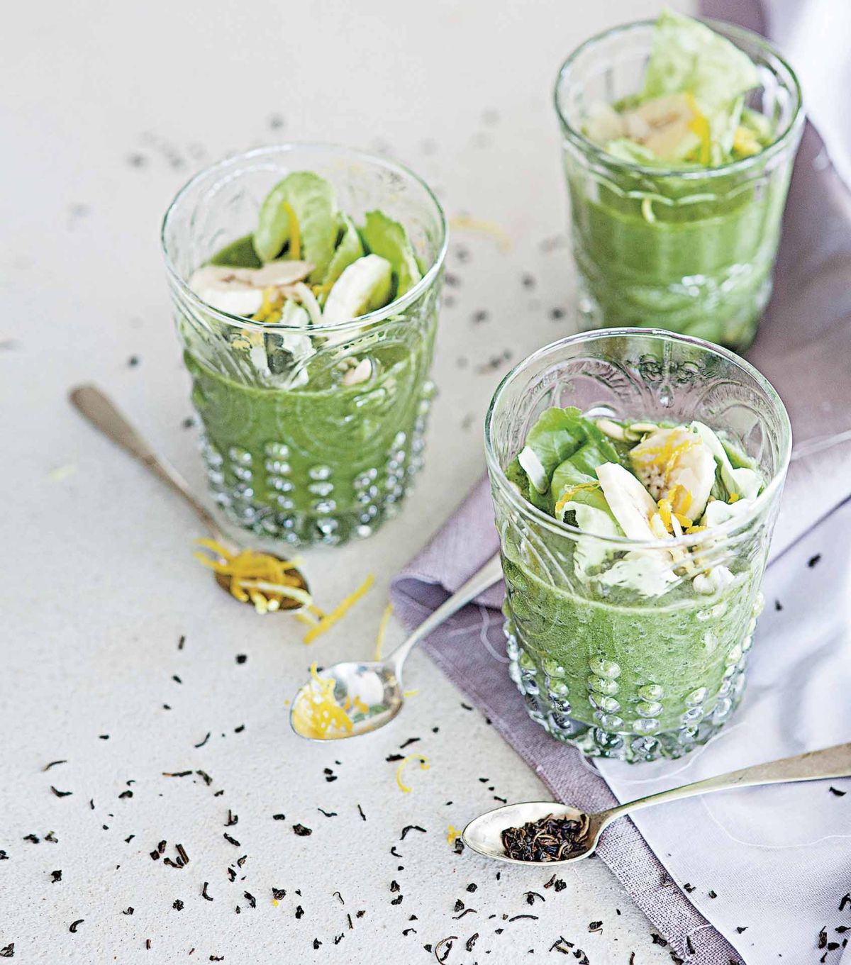 Smoothie di lattuga e banana al thè verde