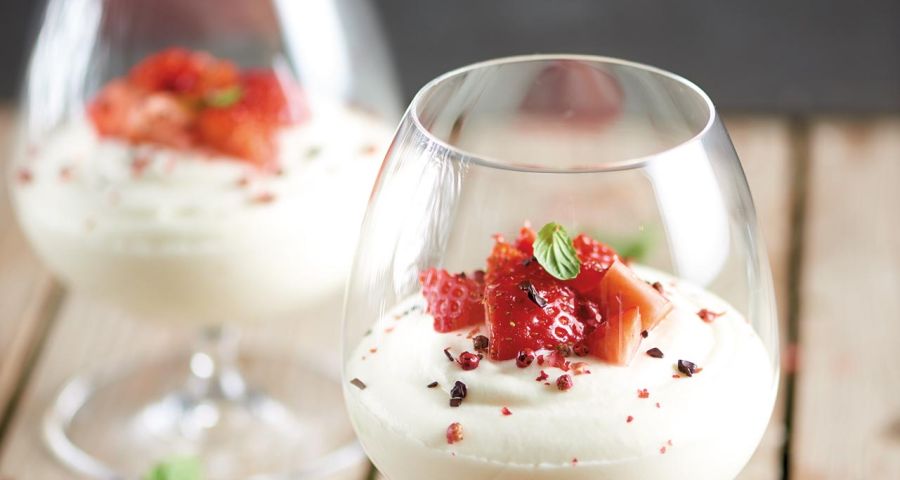 White chocolate mousse with strawberries