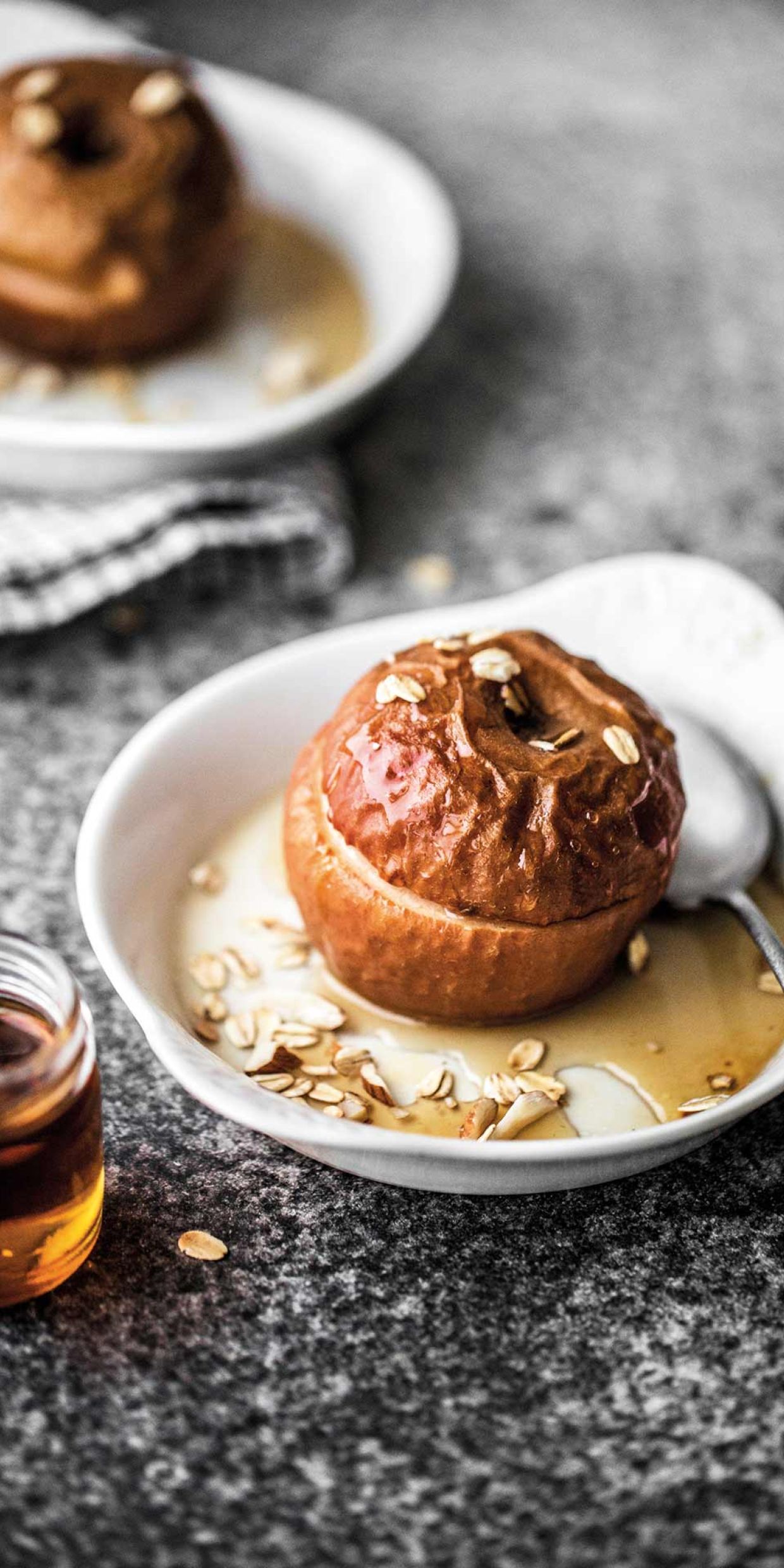 Mele con mandorle e avena