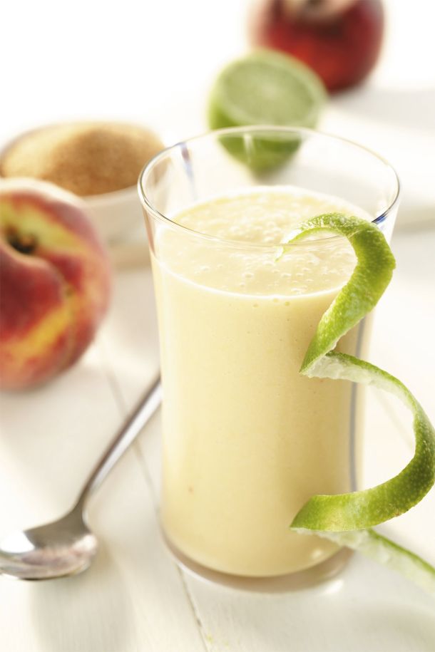 Frullato cremoso di pesca e lime