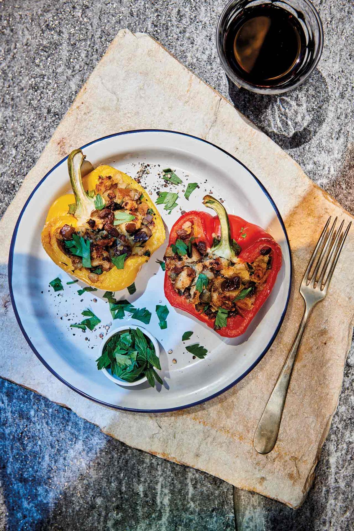 Peperoni imbottiti alla napoletana