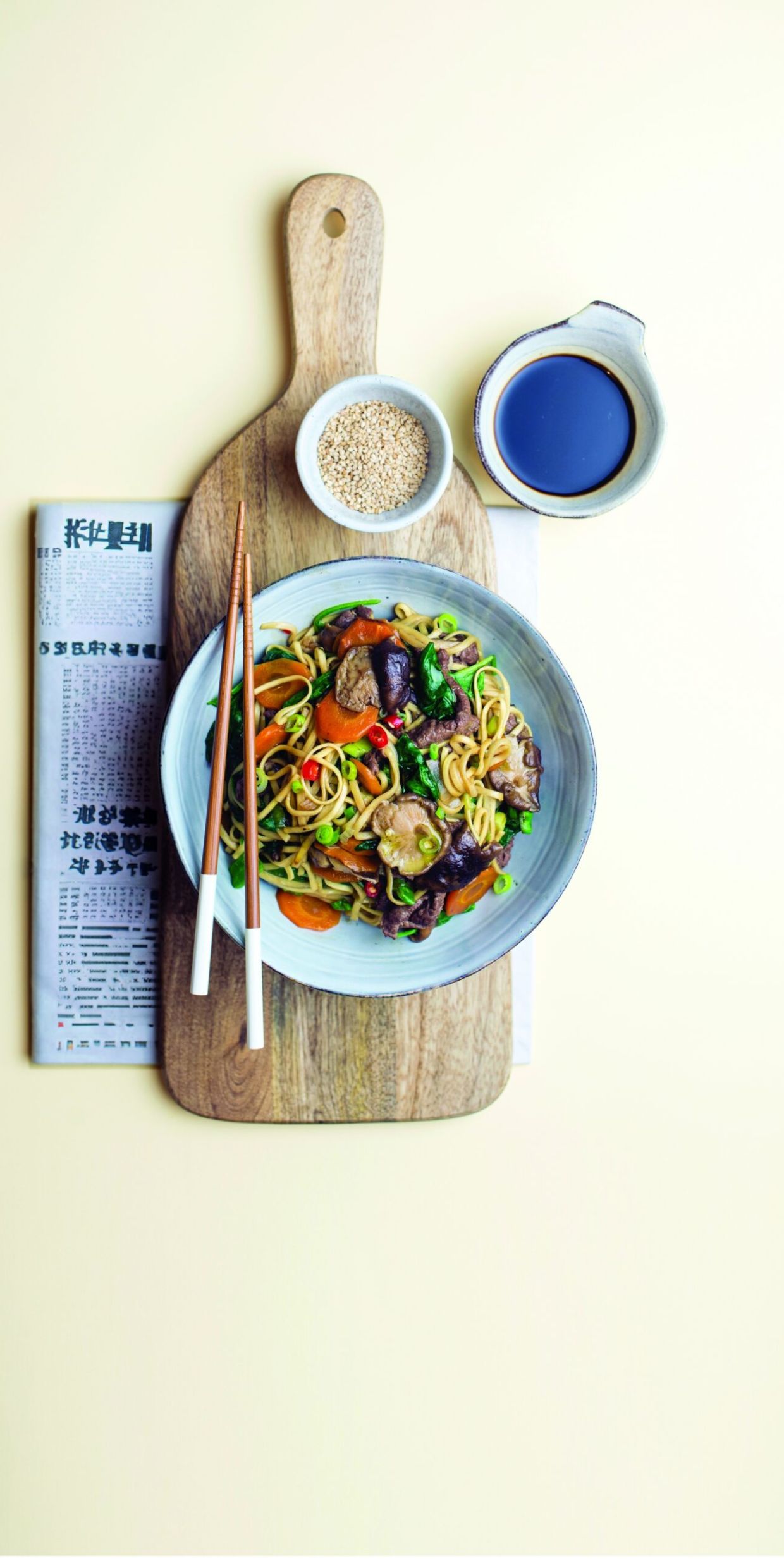 Noodles con manzo e verdure