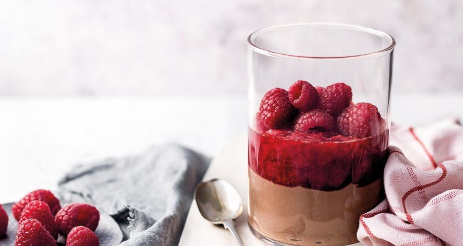 Chocolate creamy mousse with raspberries
