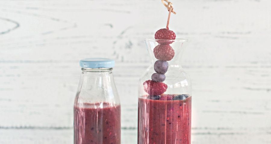 Blueberry and raspberry smoothie