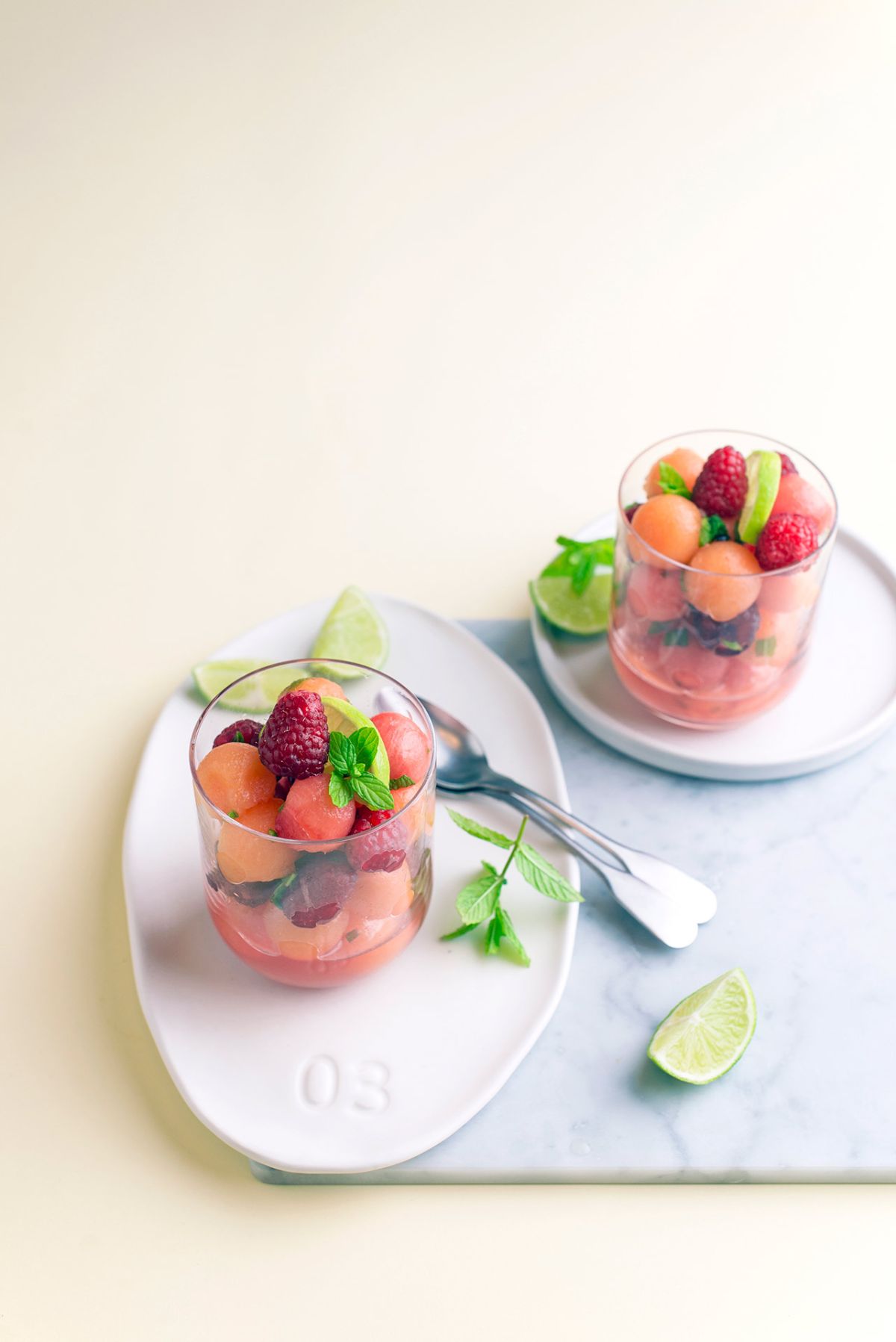 Macedonia di melone, anguria e lamponi al mojito