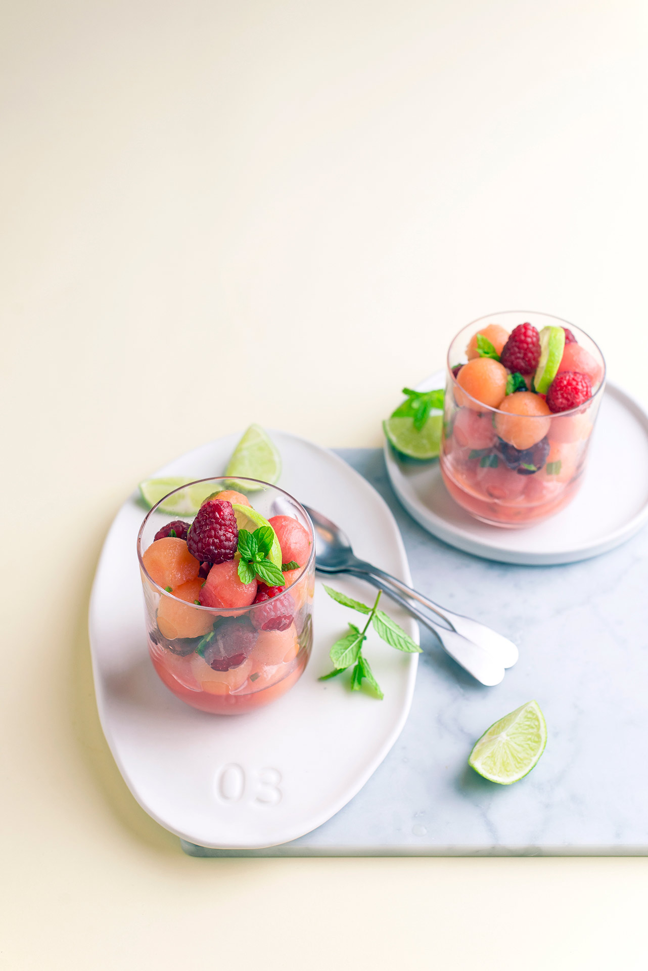 Macedonia di melone, anguria e lamponi al mojito