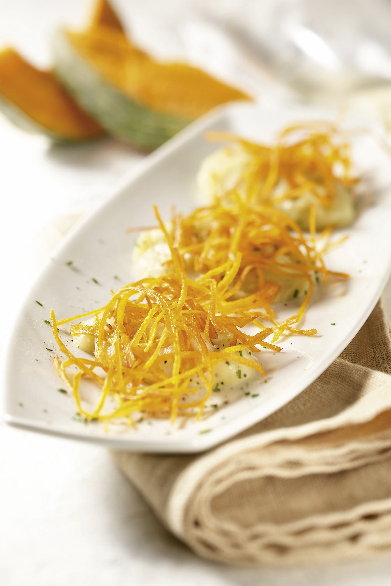 Zucca fritta con mantecato di cavolo rapa, verza e patate